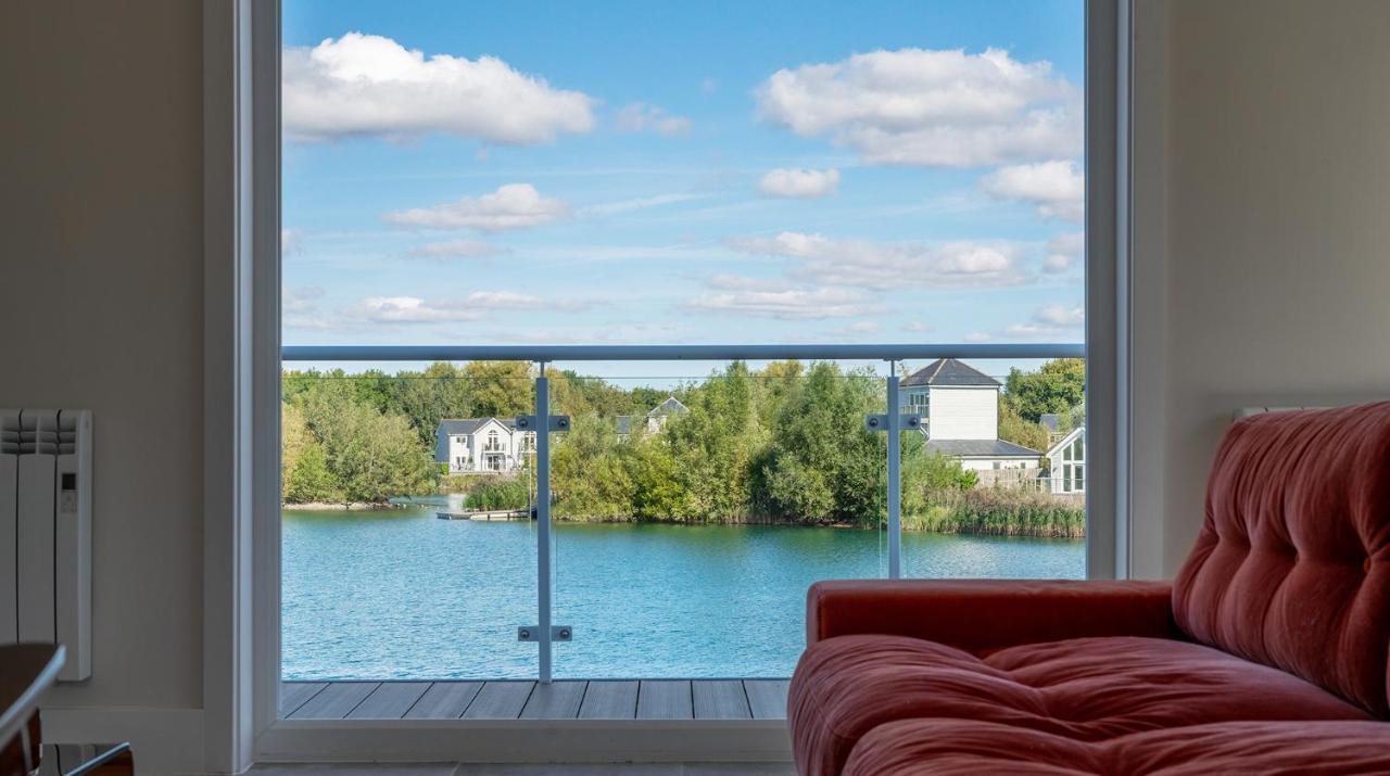 Gorgeous 4 Bedroom Cotswolds With View South Cerney