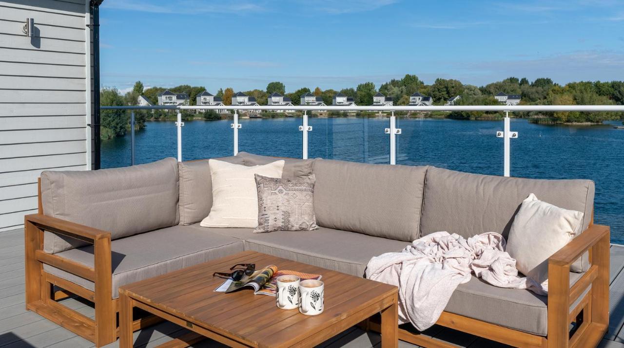 Gorgeous 4 Bedroom Cotswolds With View South Cerney