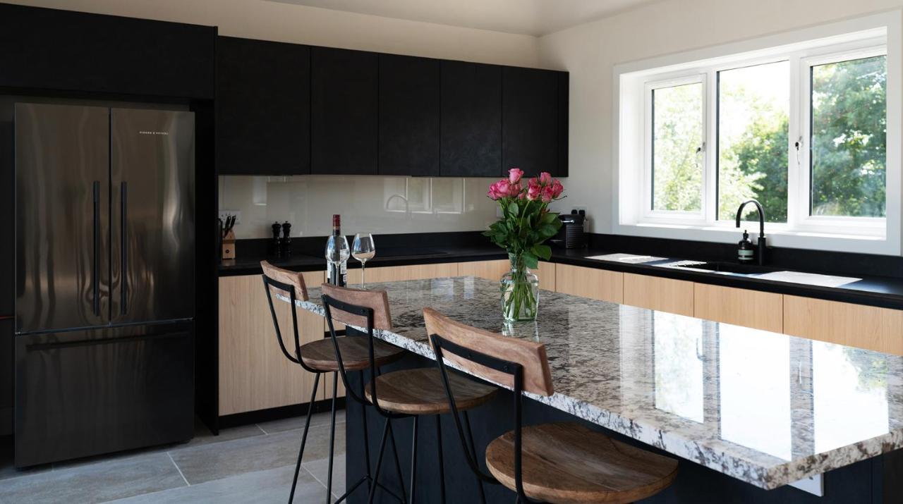 Holiday home Gorgeous 4 Bedroom Cotswolds With View South Cerney